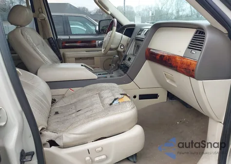 2004 Lincoln Navigator z USA, uszkodzony, nr VIN 5LMFU27R54LJ41786